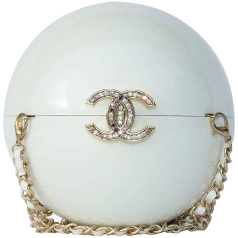 chanel pearl ball bag